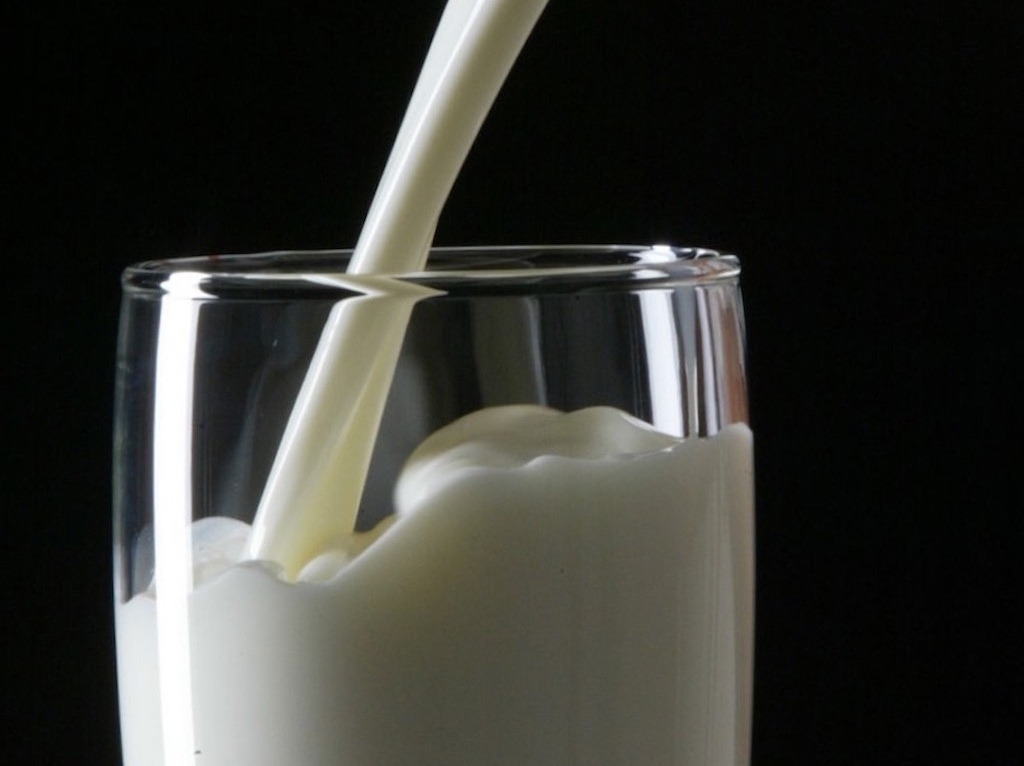 تنظیم بازار به دنبال افزایش دوباره نرخ شیر خام/ نرخ کارشناسی جهاد کشاورزی ۶۴۰۰ تومان